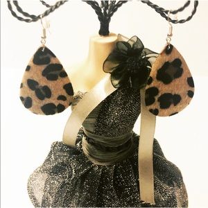 Evolving Always Jewelry - New Tear Drop Earrings Leopard Design Evolving Always Jewelry - New Tear Drop Earrings Leopard Design
